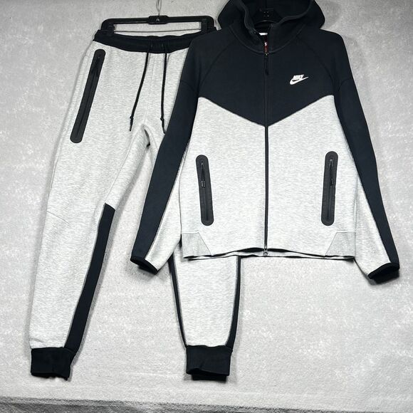 Nike Tech Fleece Track Suit Mens Size Medium Grey Black Jacket and Pants Set - Picture 1 of 16